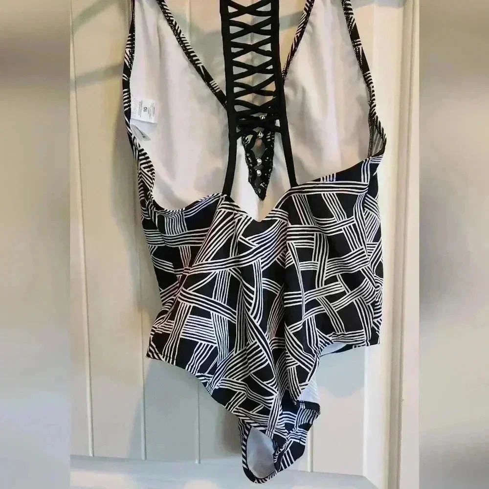 VENUS STRAPPY RACER BACK ONE PIECE BATHING SUIT - Picture 7 of 8